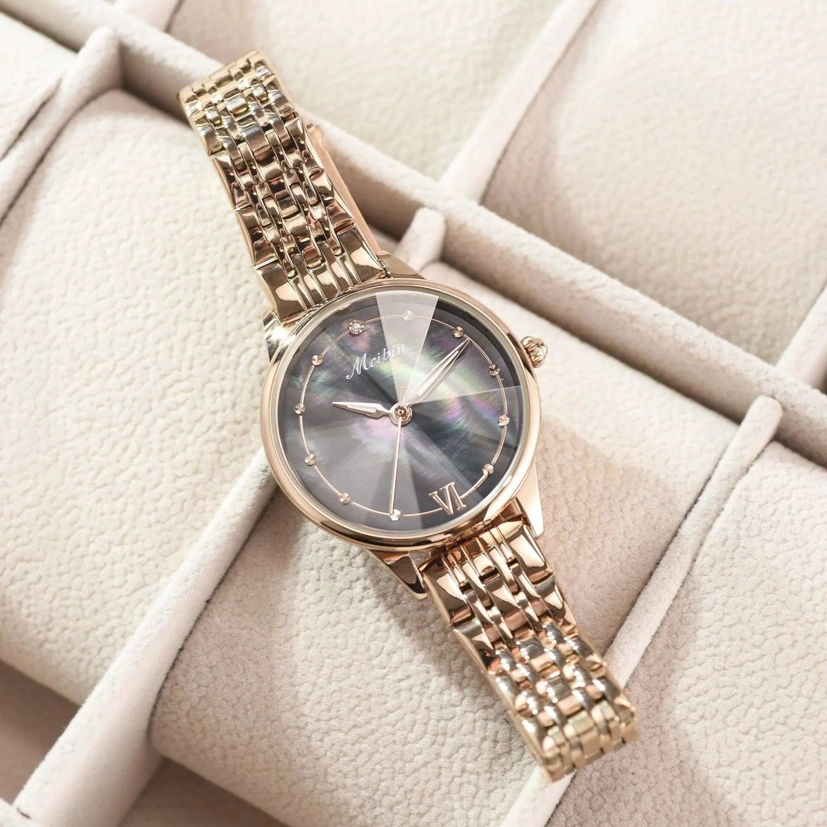 Montre à Quartz de Luxe pour Femme avec Accents en Diamant