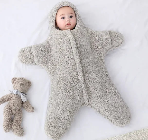 Simple Pentagram Shape Baby Cuddling Quilt