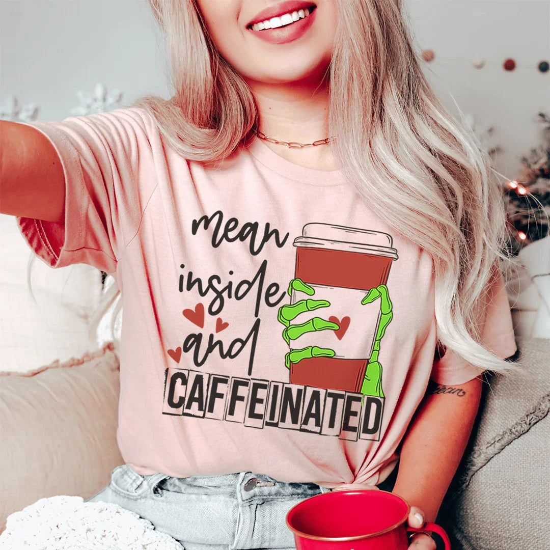 Camiseta con cafeína y maldad en el interior