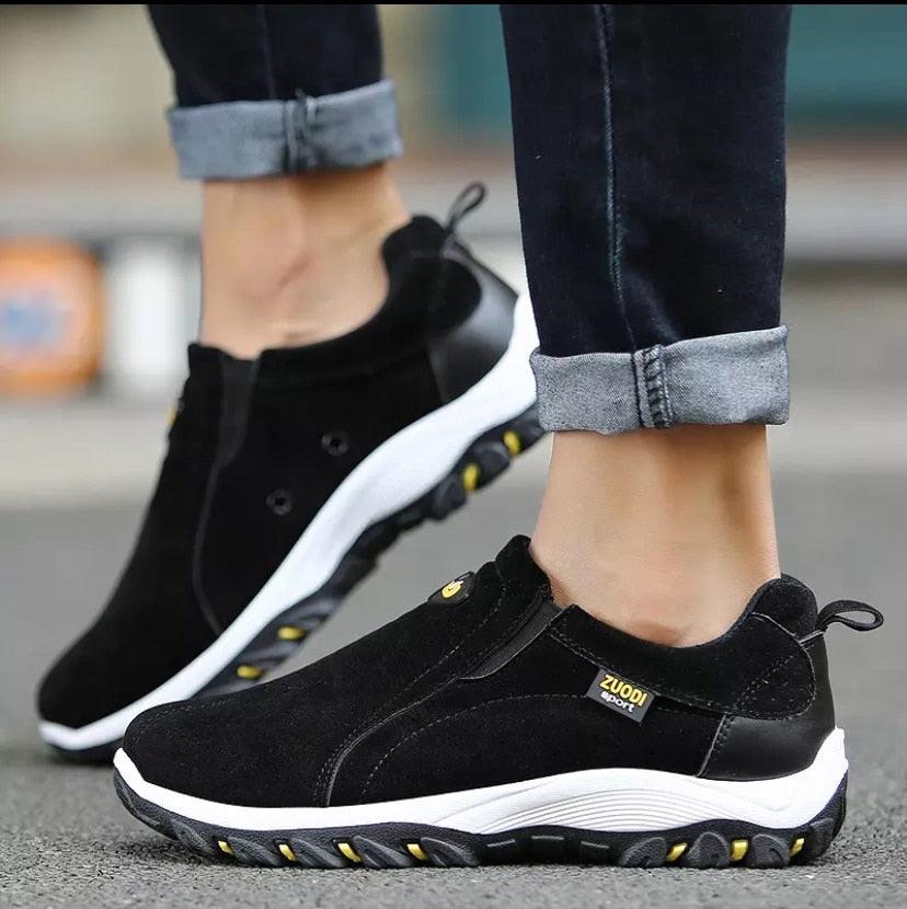 Men's Lightweight Slip-On Casual Sneakers for Outdoor Activities - Korvel