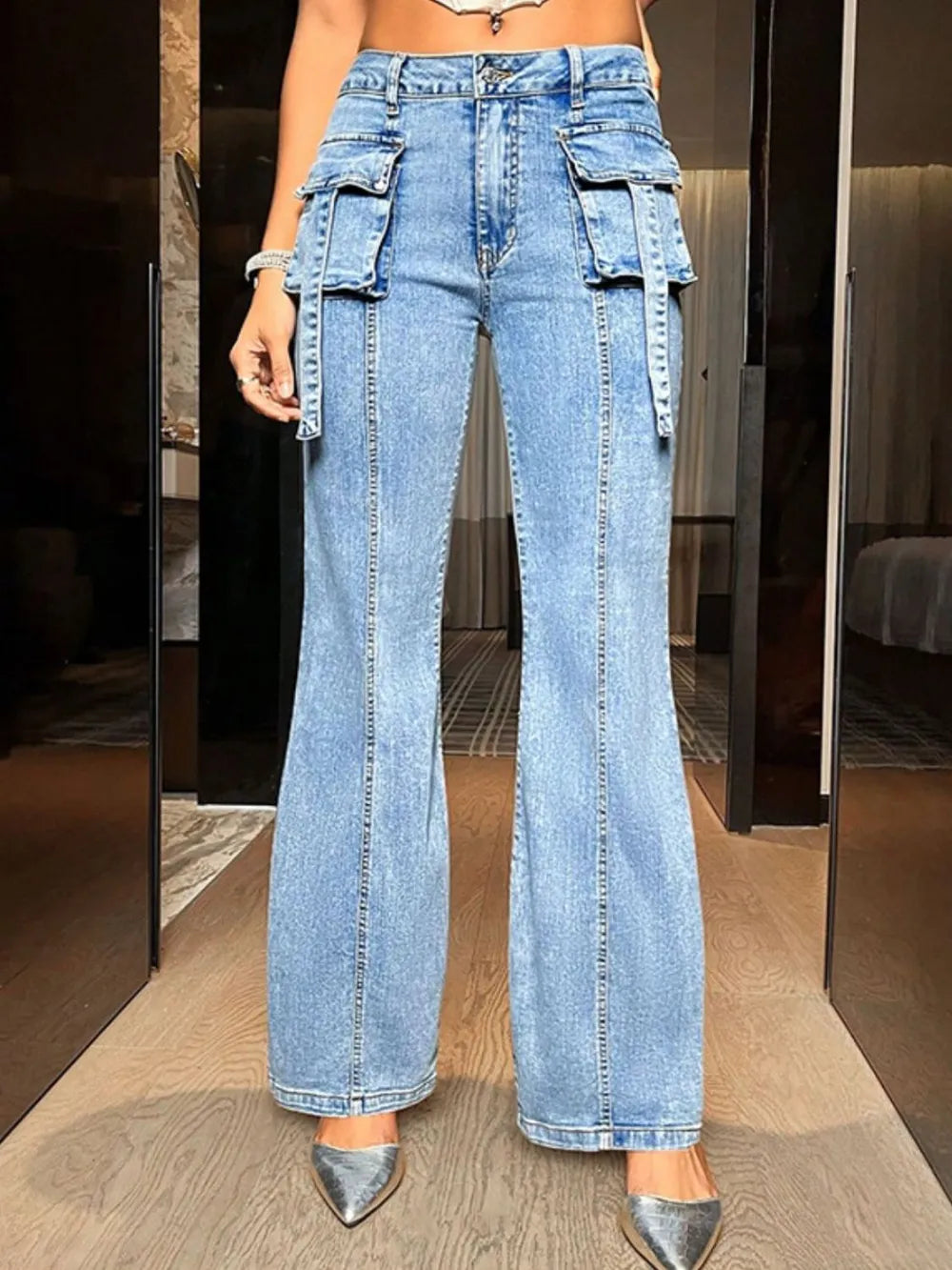 Mid Rise Straight Jeans with Cargo Pockets - Korvel