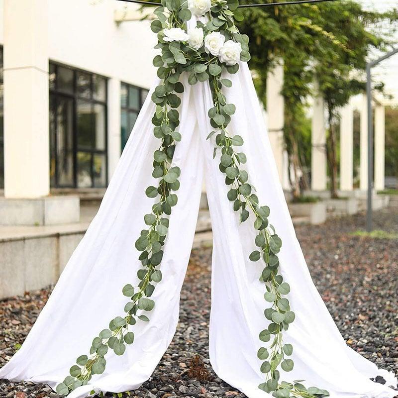 Modern Eucalyptus Leaves Garland for Elegant Decor