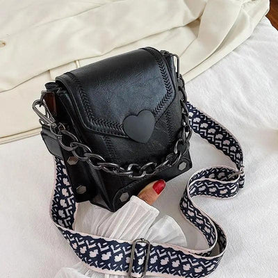 Elegant Heart-Shaped Shoulder Bag for Women