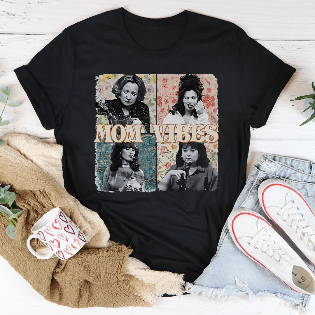Mom Vibes Tee - Soft & Stylish T-Shirt for Everyday Wear