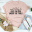 Camiseta de Acción de Gracias con más probabilidades de alimentar al perro debajo de la mesa
