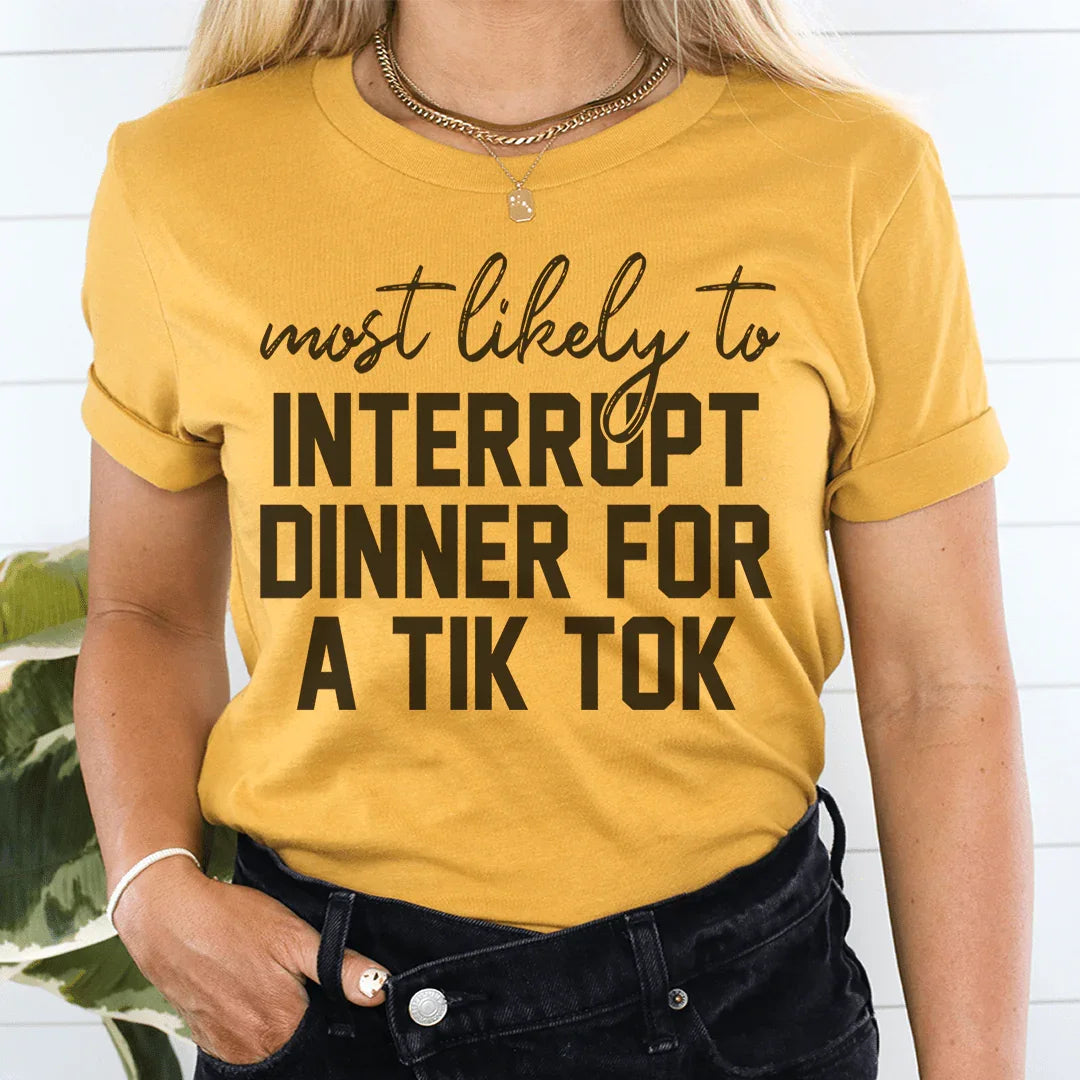 Camiseta de Acción de Gracias con más probabilidades de interrumpir la cena para una publicación de Tik Tok