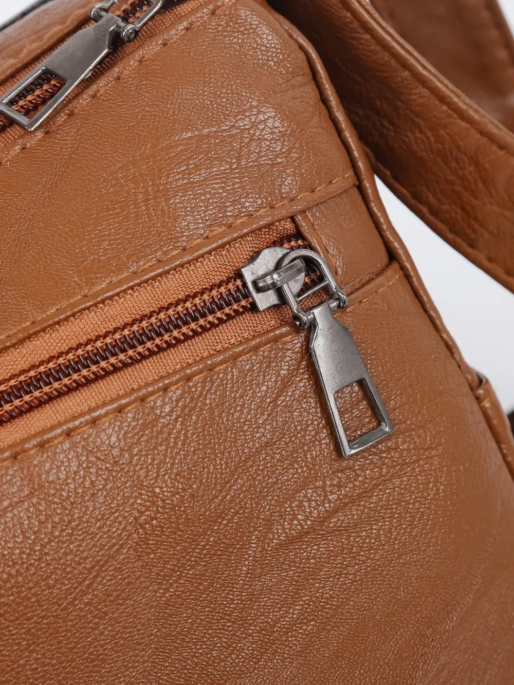 Elegant Multi-Compartment Crossbody Bag