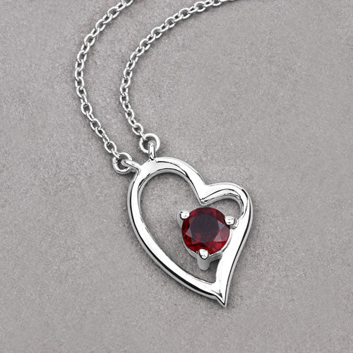 Collar de plata esterlina con granate genuino de 0.60 quilates