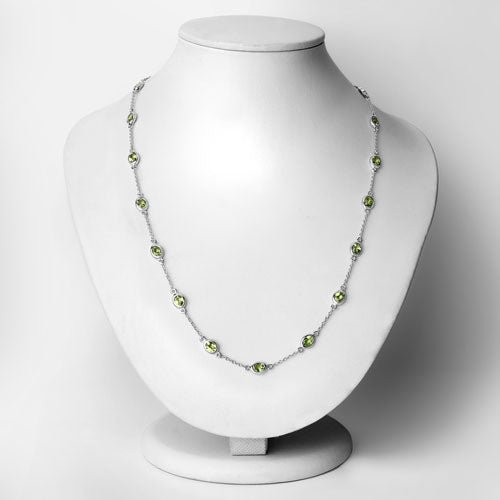 Collar de Peridoto Genuino de 6.30 Quilates en Plata Esterlina