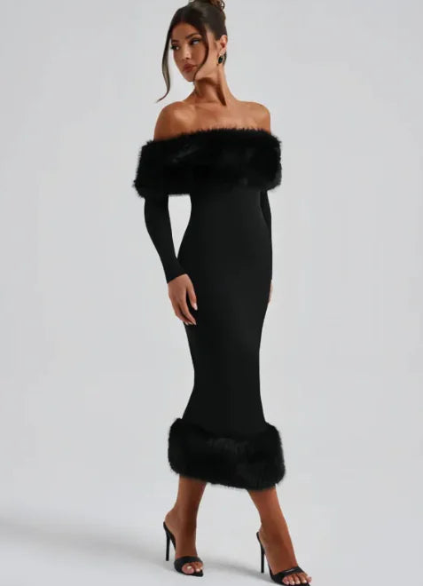 Vestido Ajustado con Cuello de Piel