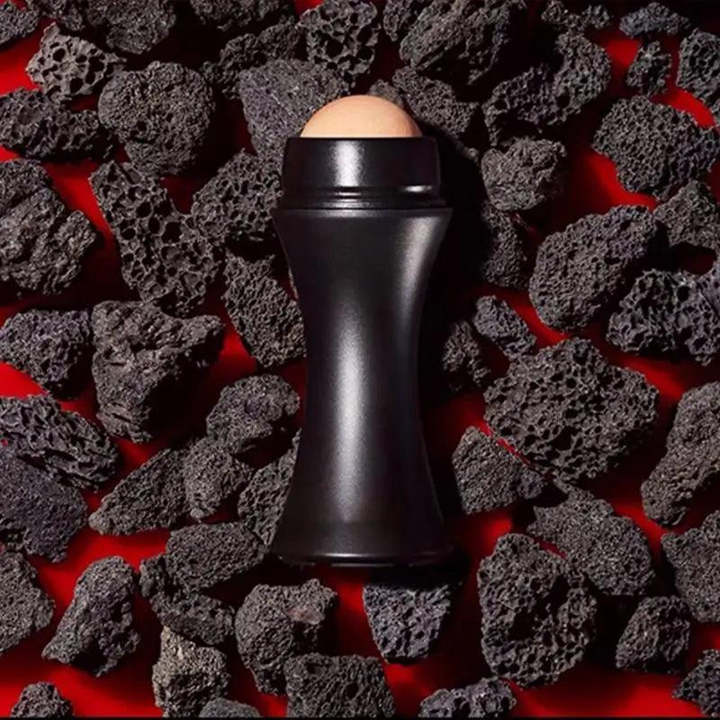 Rodillo Facial de Piedra Volcánica Premium para Control de Aceite