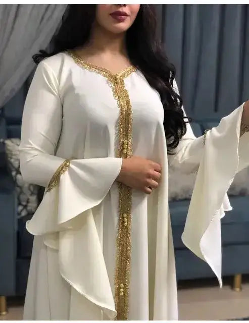 Abaya brodée avec manches volantes pour femmes