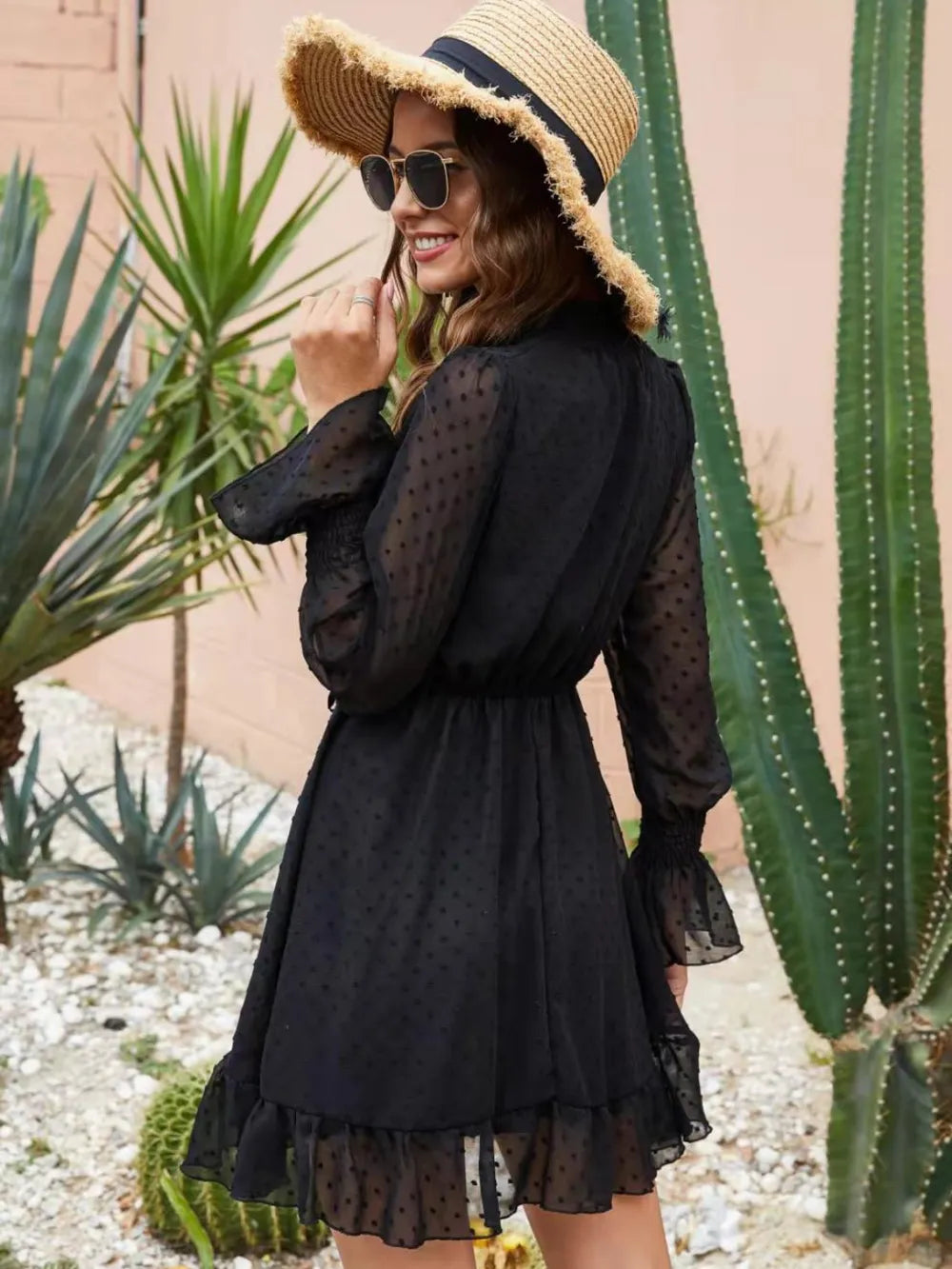 Vestido Mini con Mangas de Volante Elegante