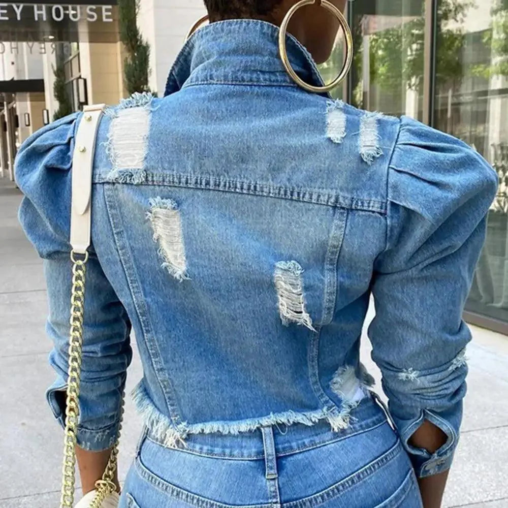Veste en denim vintage pour femmes avec déchirures