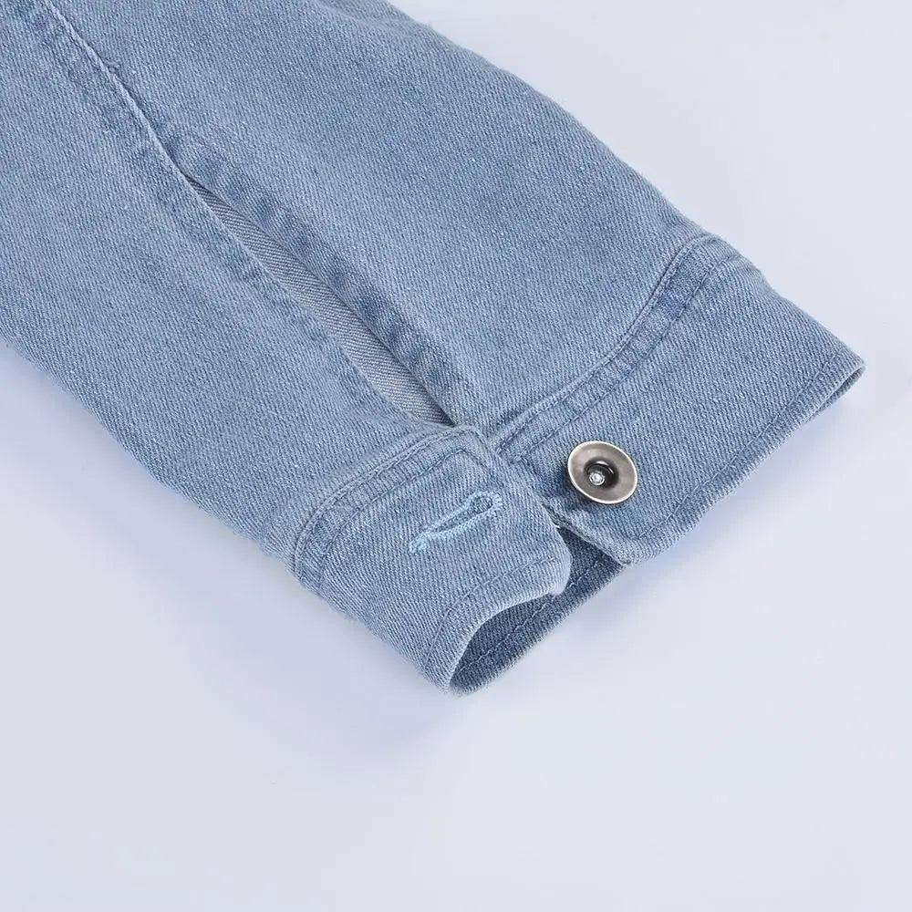 Veste en denim vintage pour femmes avec déchirures