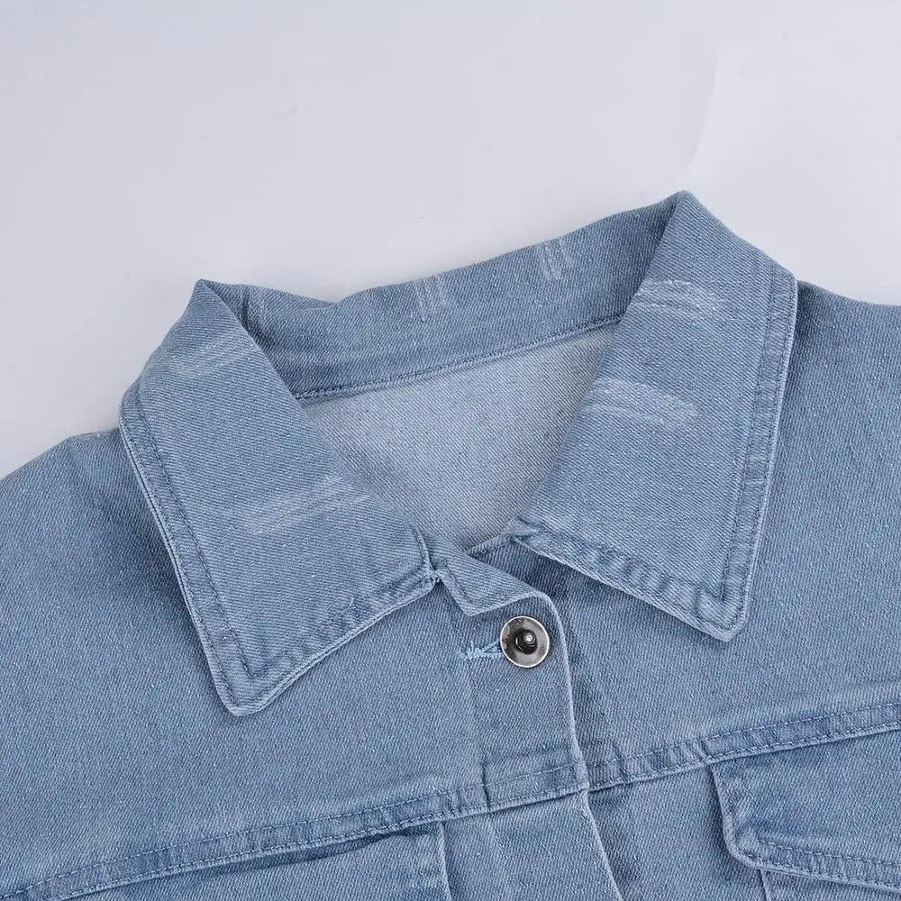 Veste en denim vintage pour femmes avec déchirures