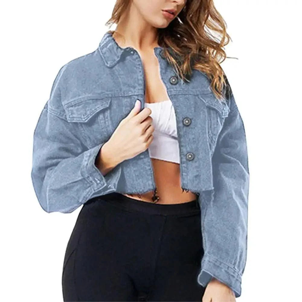 Veste en denim vintage pour femmes avec déchirures