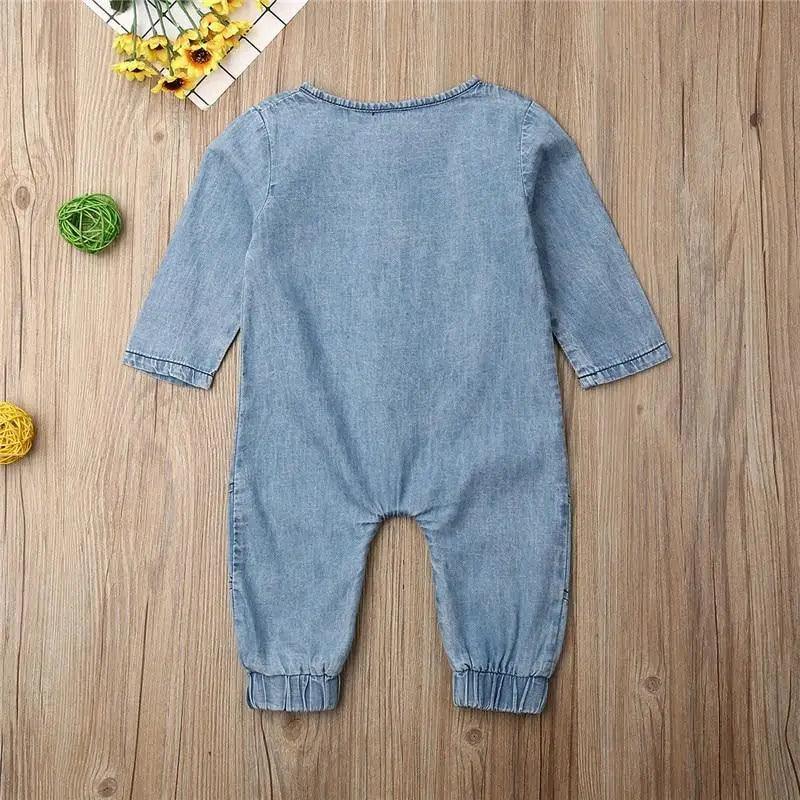 Mono de mezclilla suave para bebés - Elegante y cómodo