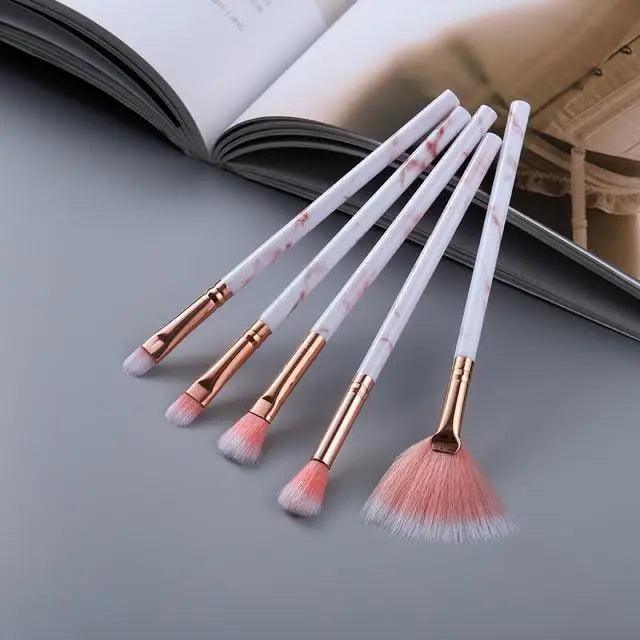 Luxurious 12/8/5-Piece Eye and Lip Makeup Brush Set with Comb and Sponge - Korvel