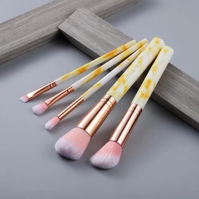 Luxurious 12/8/5-Piece Eye and Lip Makeup Brush Set with Comb and Sponge - Korvel