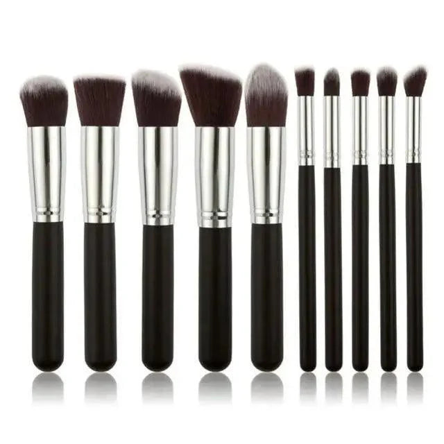 Ensemble de Pinceaux de Maquillage Tendance pour une Application Parfaite