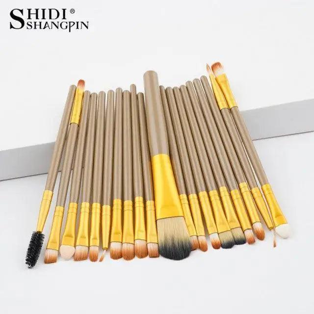 Ensemble de Pinceaux de Maquillage Tendance pour une Application Parfaite