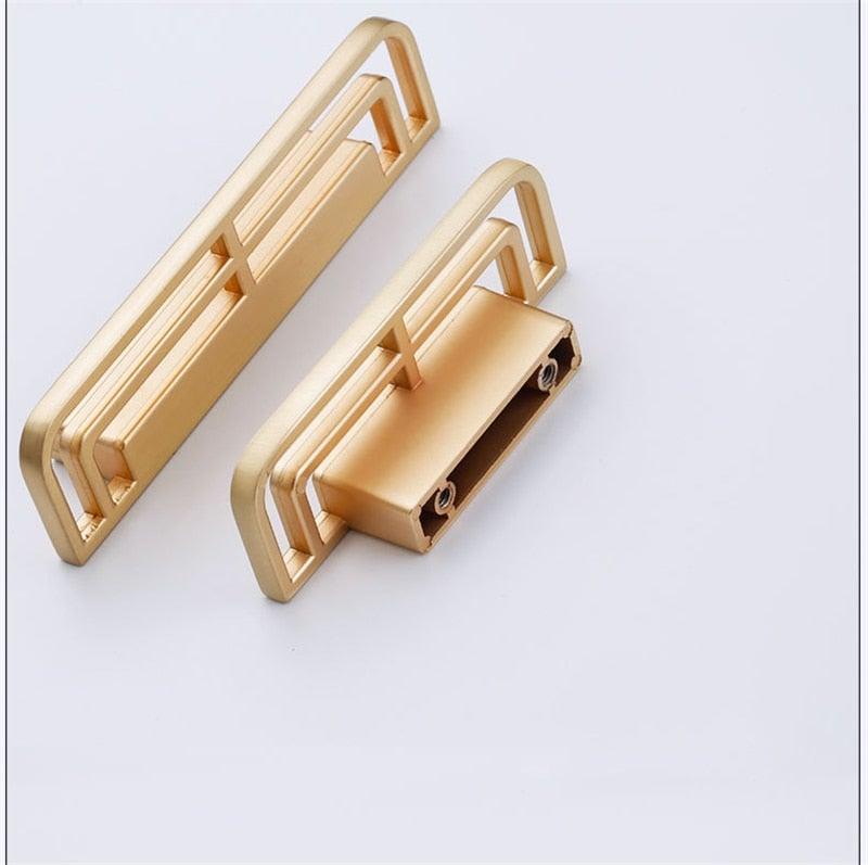 Stylish Zinc Alloy Door Handle - Antique Copper Finish for Modern Interiors - Korvel