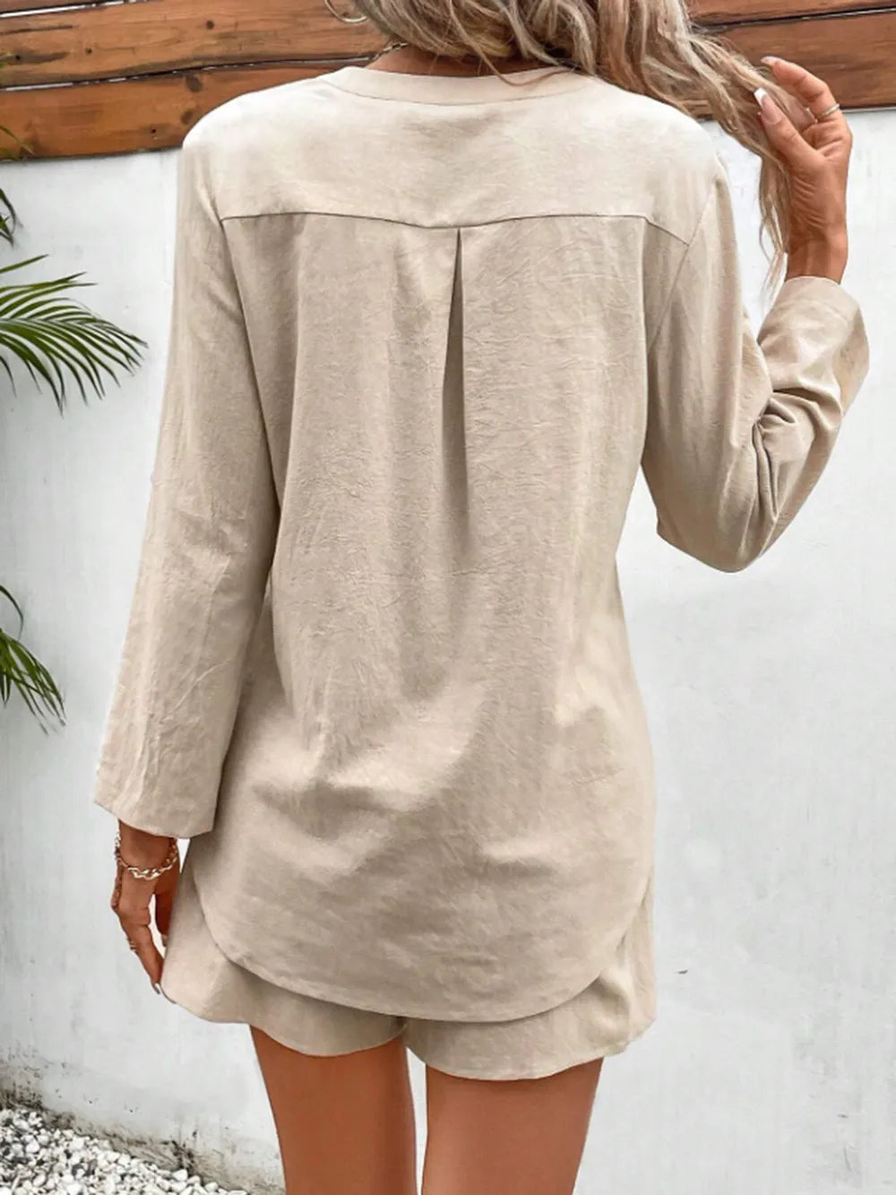 Notched Long Sleeve Top and Shorts Set - Korvel