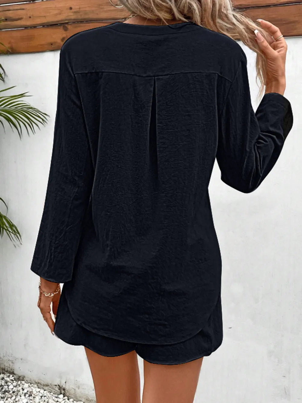 Notched Long Sleeve Top and Shorts Set - Korvel