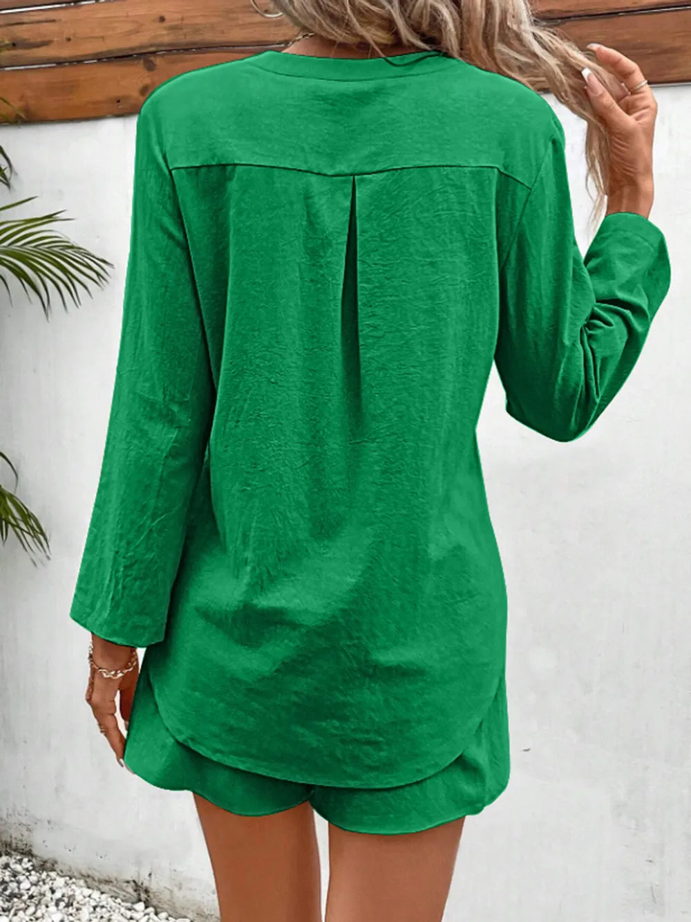 Notched Long Sleeve Top and Shorts Set - Korvel