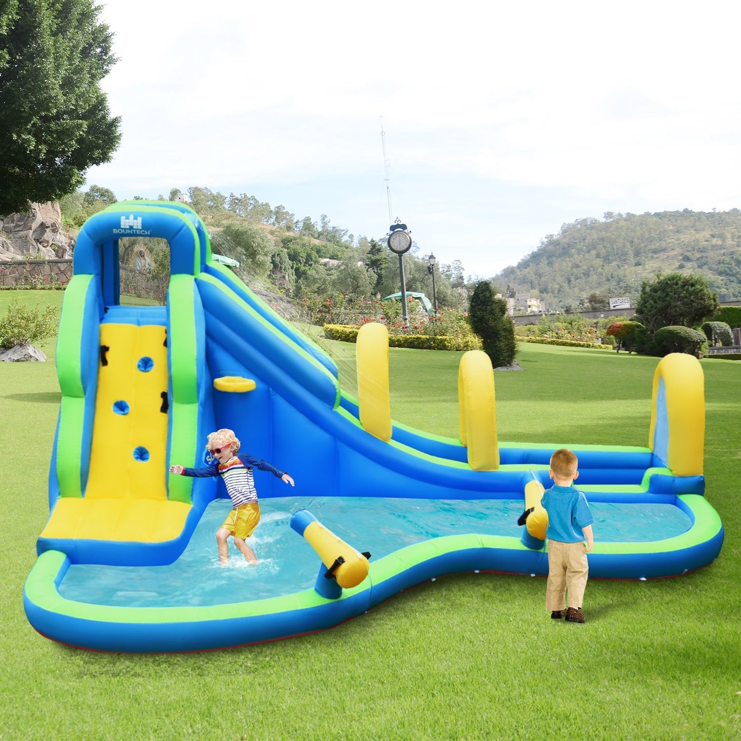 Château Gonflable avec Toboggan Aquatique et Canons à Eau