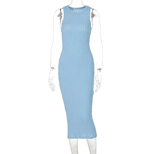 Robe longue en tricot à débardeur pour une élégance estivale