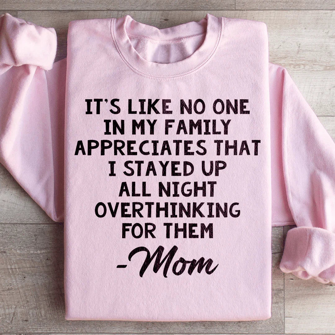 Sudadera de mamá que piensa demasiado