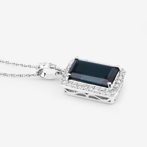Colgante de Turmalina Verde de 3.55 Quilates y Diamantes Blancos en Oro Blanco de 14K