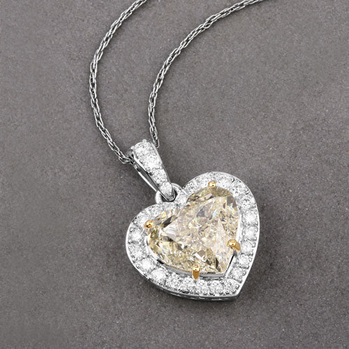 Pendentif en cœur en diamant jaune clair de 4,51 carats en or blanc 18K