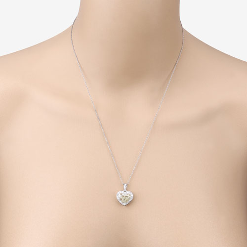 Pendentif en cœur en diamant jaune clair de 4,51 carats en or blanc 18K