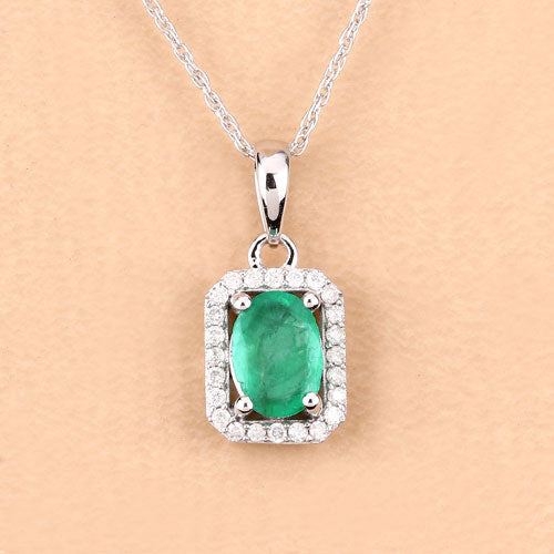 Colgante de Esmeralda Zambiana y Diamante de 0.83 Quilates en Oro Blanco de 10K