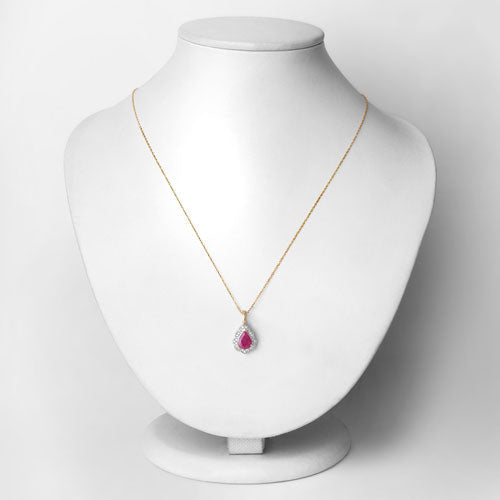 Colgante de Rubí Genuino de 1.29 Quilates y Diamantes Blancos en Oro Amarillo de 14K