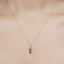 Pendentif en or blanc 14K avec saphir bleu et diamant de 0,40 carat