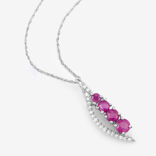 Colgante de Rubí y Diamante Blanco de 0.43 Quilates en Oro Blanco de 14K