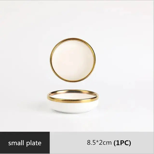 Ensemble de Plateaux à Dîner en Porcelaine Blanche à Bord Doré Mat