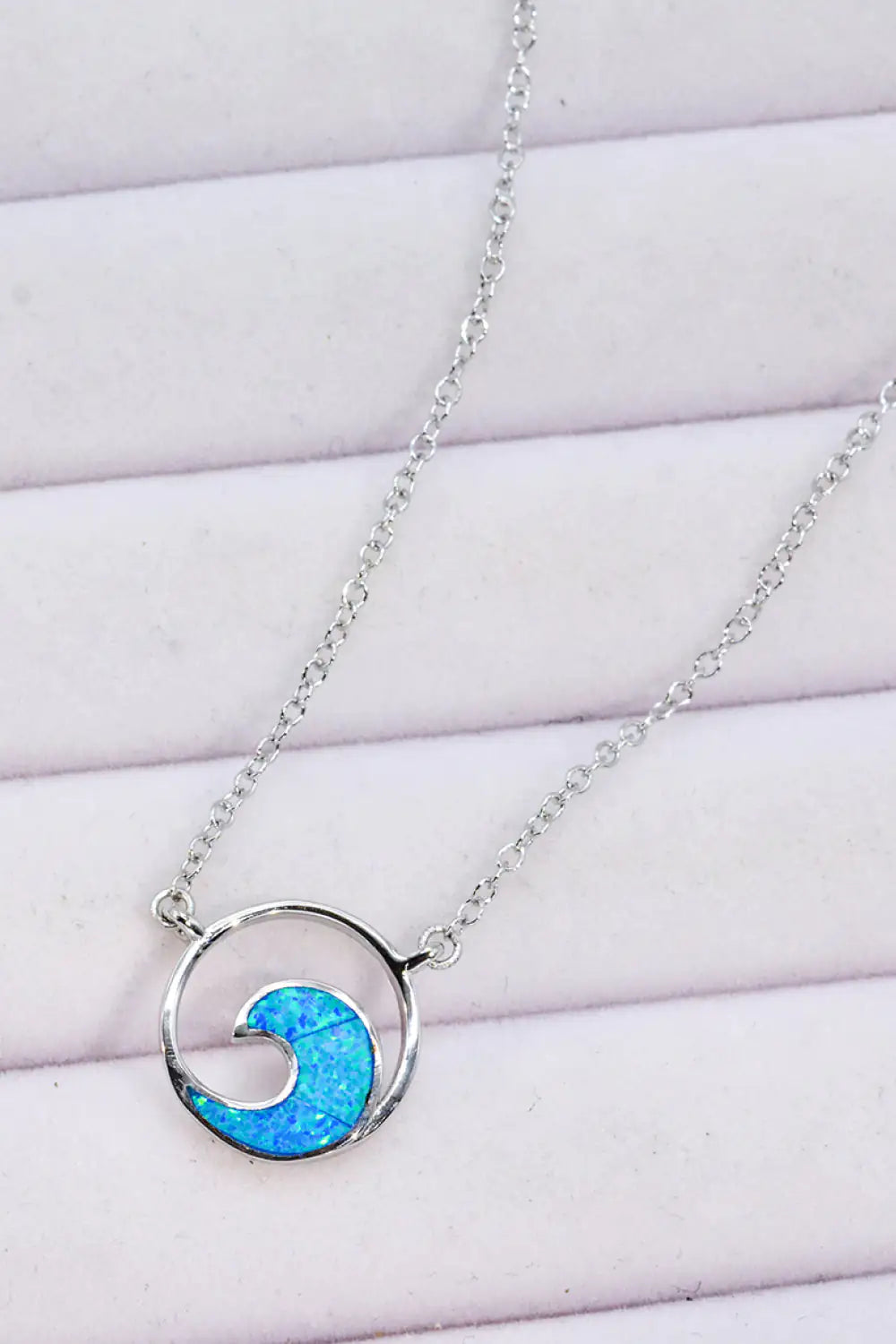 Collier Pendentif Vague en Opale