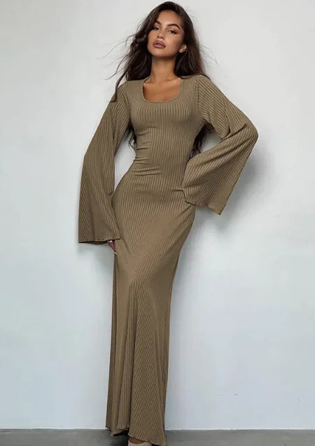 Vestido Elegante con Escote en U, Cordones en la Espalda y Mangas de Campana