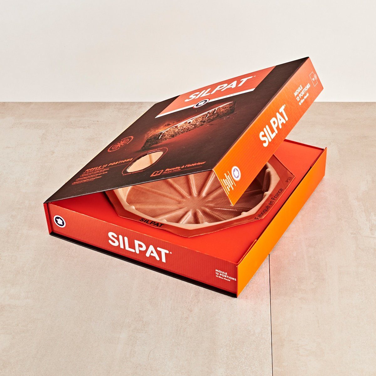 Silpat Round Cake Mold - 12 Portions - Korvel