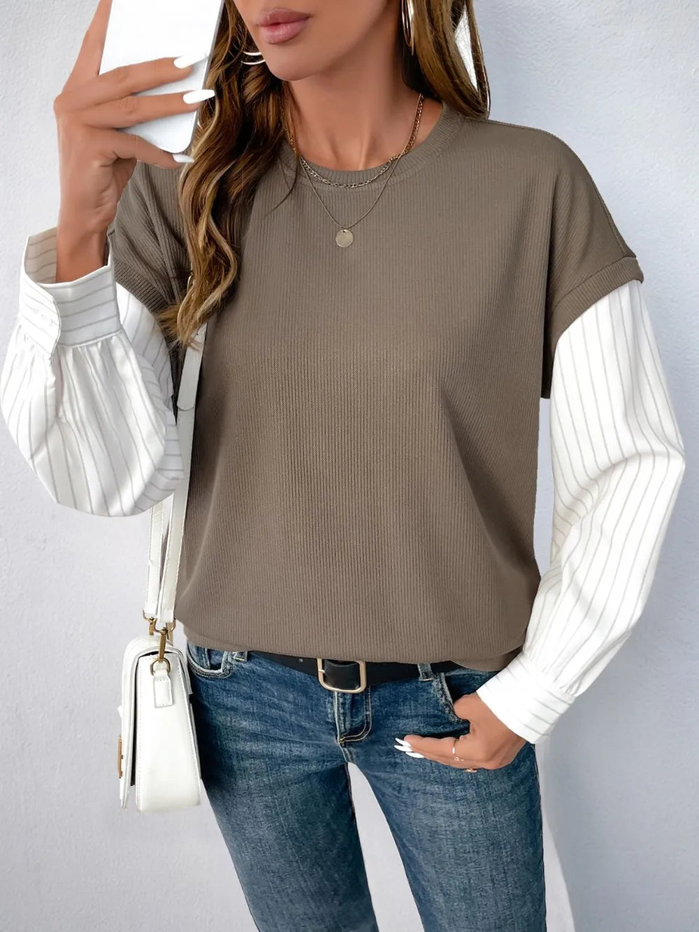 Sudadera Perfee de Cuello Redondo con Mangas Rayadas