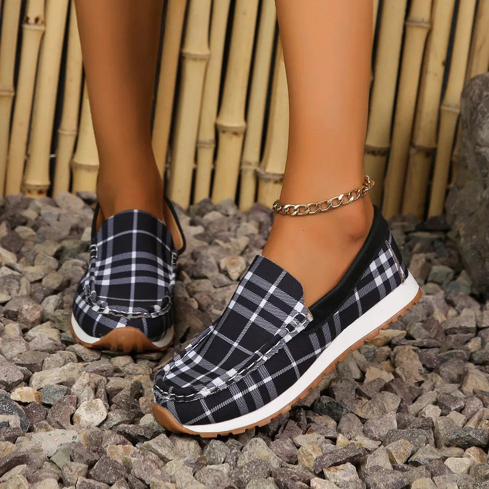 Ballerines à bout rond à carreaux pour un style sans effort