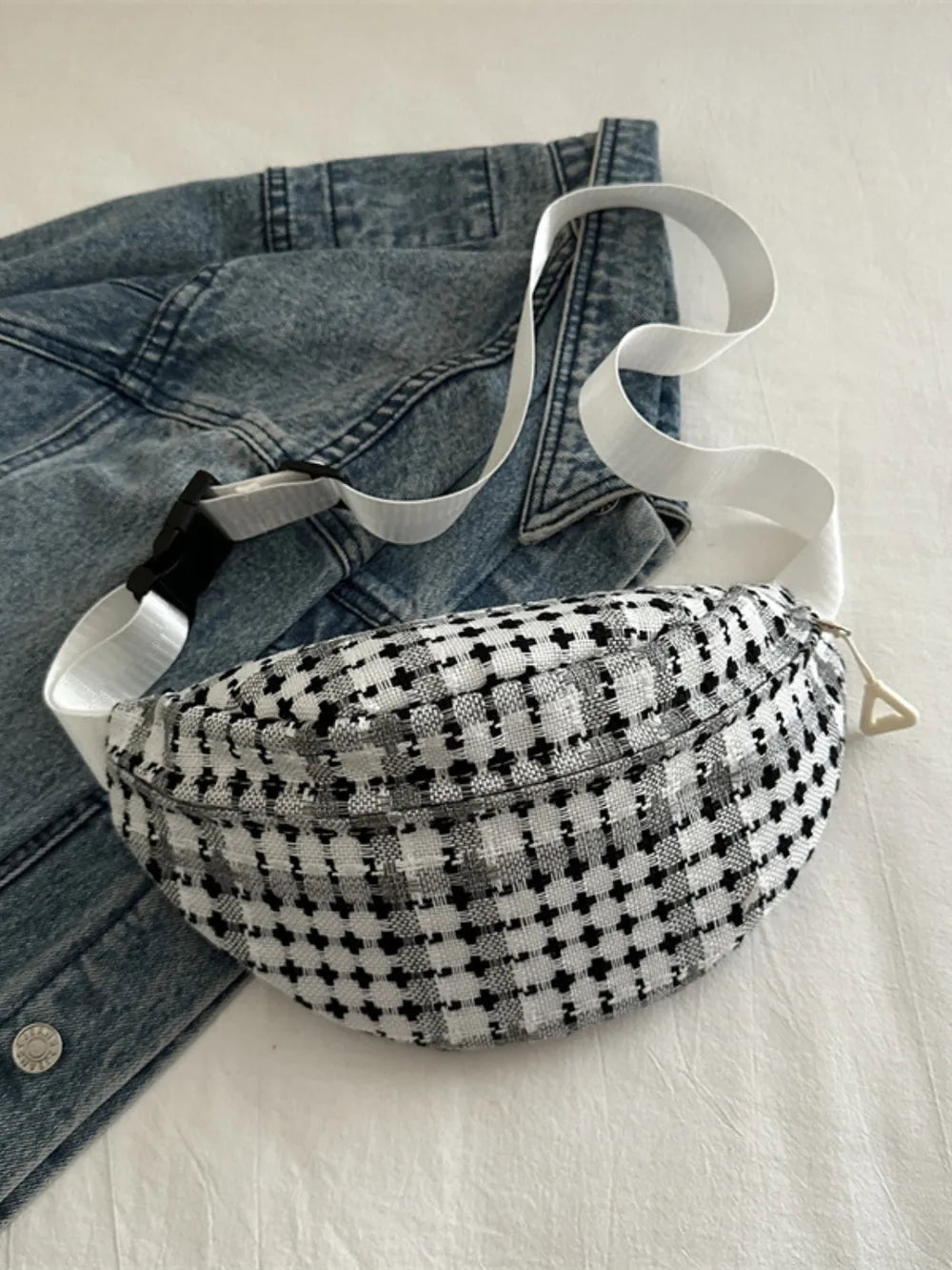Sac bandoulière à large bandoulière à carreaux