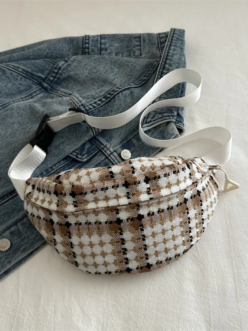 Sac bandoulière à large bandoulière à carreaux