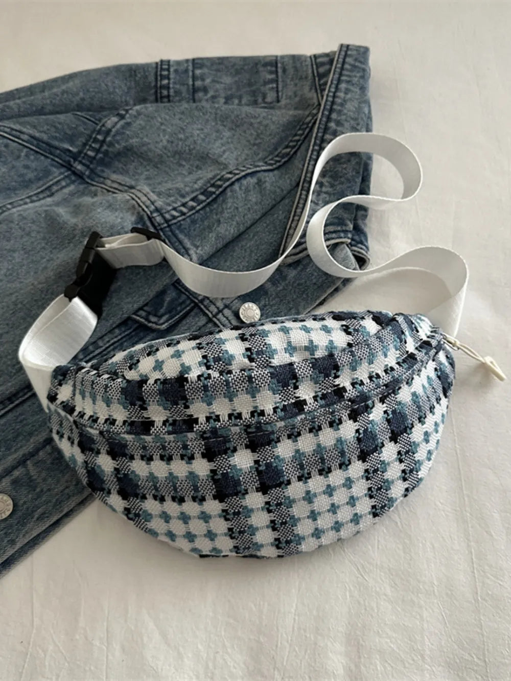 Sac bandoulière à large bandoulière à carreaux