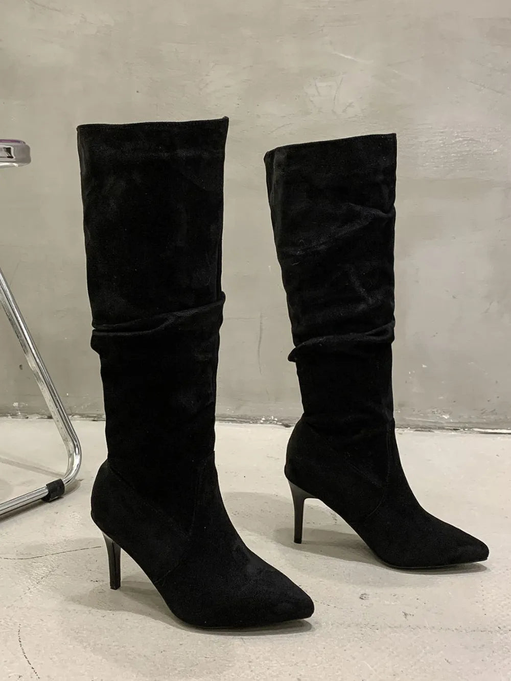 Botas Elegantes de Tacón Alto con Pliegues y Sin Cierre